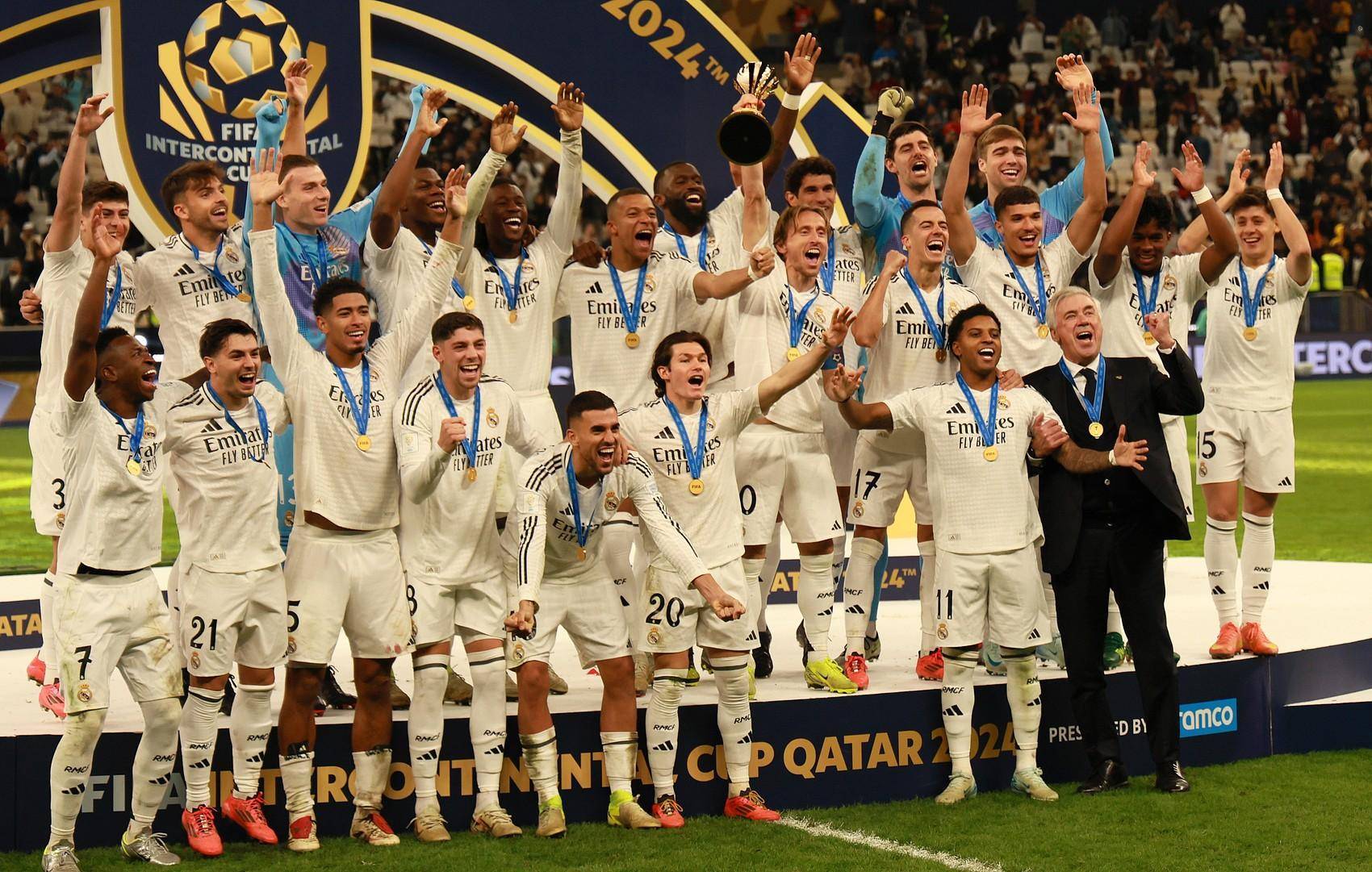 波兰学者：巴列卡诺是欧协联夺冠热门；不能称其为马德里老三（波兰学者称巴列卡诺是欧协联争冠热门，但不应被称为马德里老三）