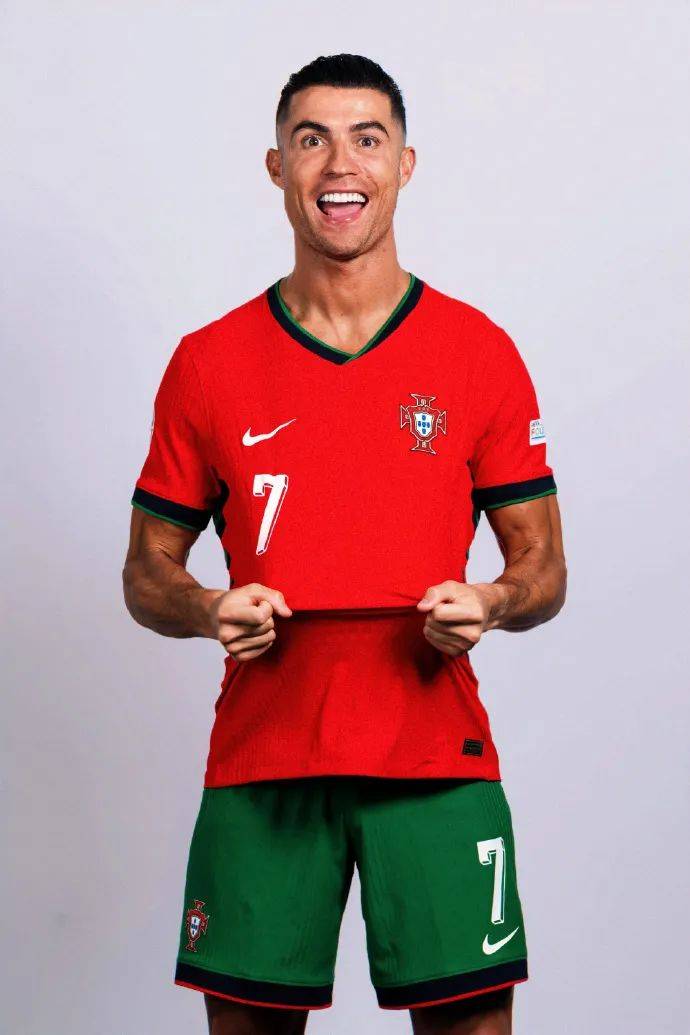 李国旭直言：国足面试了3个多小时，我认为邵佳一是现在更合适的人选（李国旭：国足面试超3小时，邵佳一是当前更合适的人选）