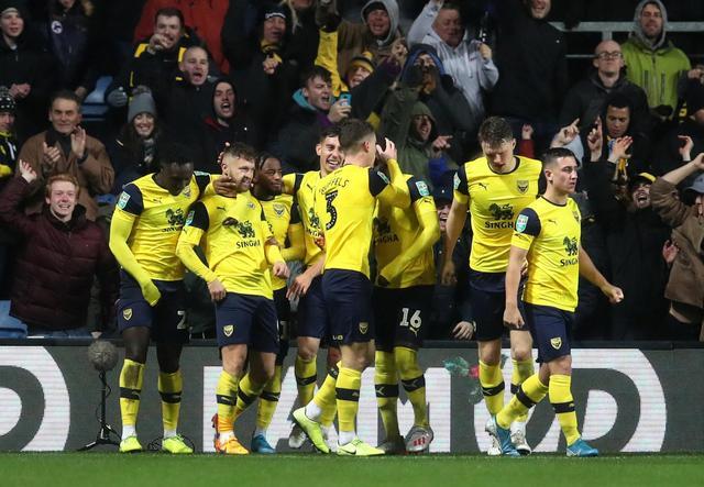 2025上海明日之星冠军杯足球赛圆满落幕，颁奖仪式进行（2025上海明日之星冠军杯足球赛落下帷幕，颁奖典礼隆重举行）