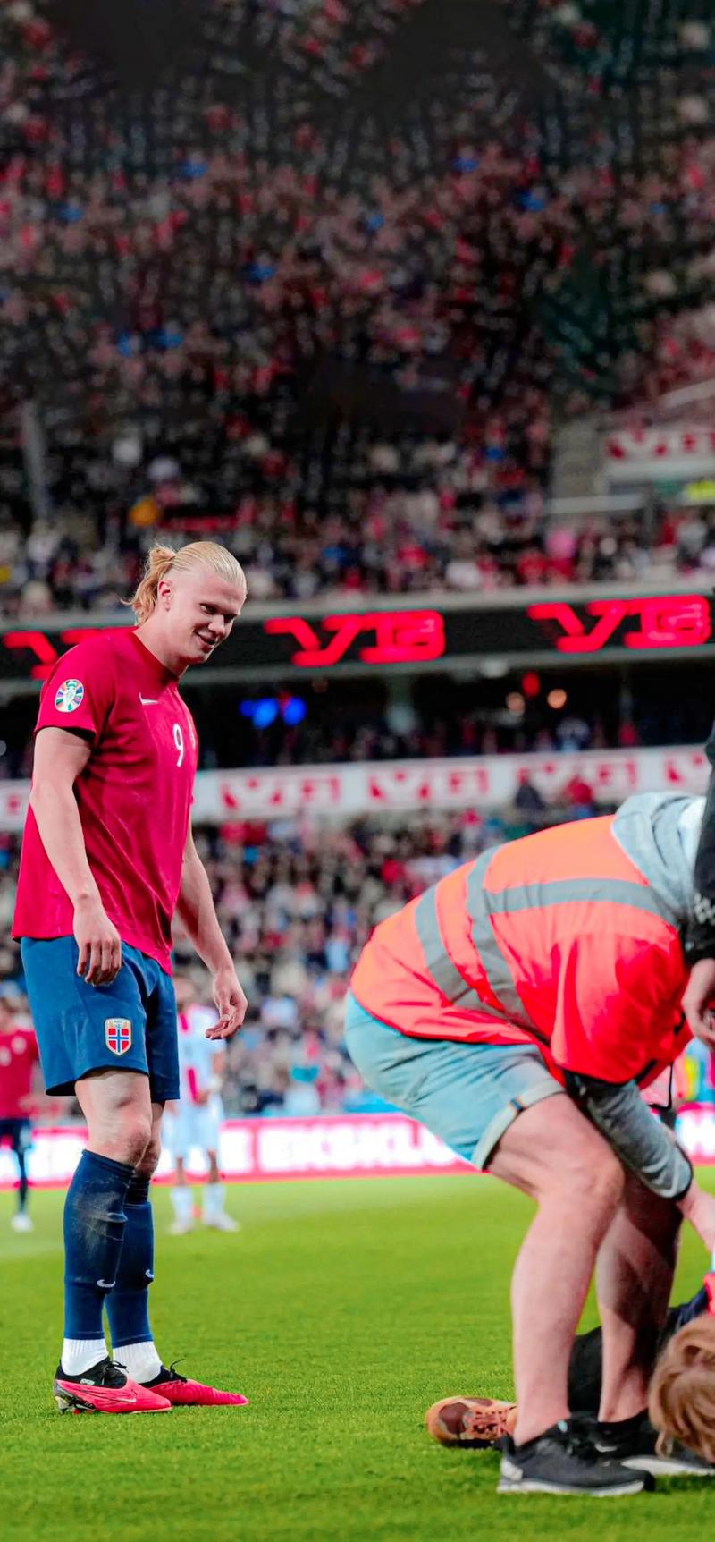 徐阳：邵佳一的融合与沟通能力强；希望更多年轻教练挺身而出（徐阳称邵佳一融合与沟通出色，盼更多年轻教练挺身而出）