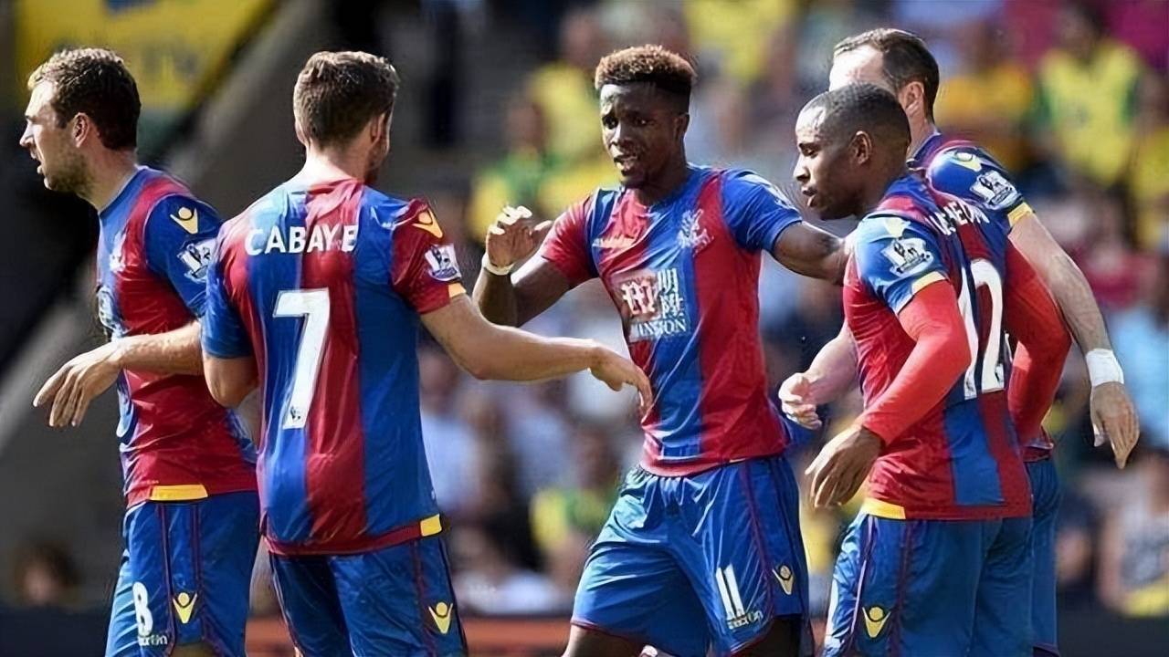 海地总理：球队晋级世界杯点燃了希望之火，让我们向全队致敬（海地总理：球队挺进世界杯燃起希望，向全队致以敬意）