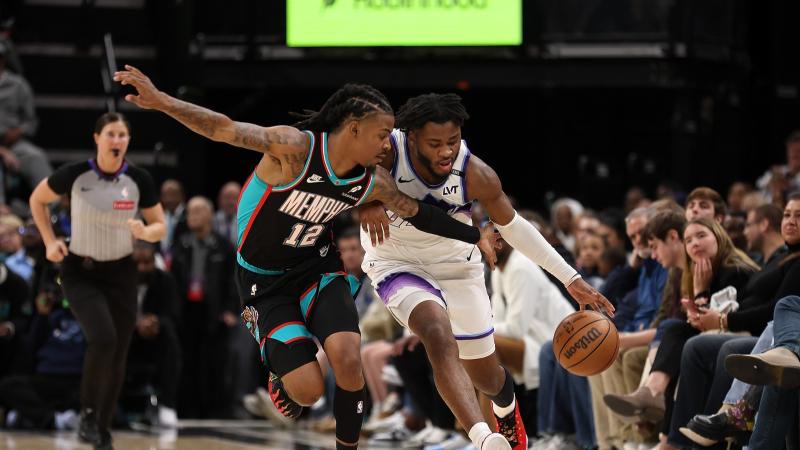 浙江男篮末节连得12分逆转辽宁（浙江男篮末节打出12分攻势逆转辽宁）