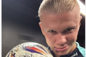 2025中超大结局：海港夺冠，亚泰、梅州降级，法比奥金靴（中超2025收官：海港封王，亚泰与梅州降级，法比奥荣膺金靴）