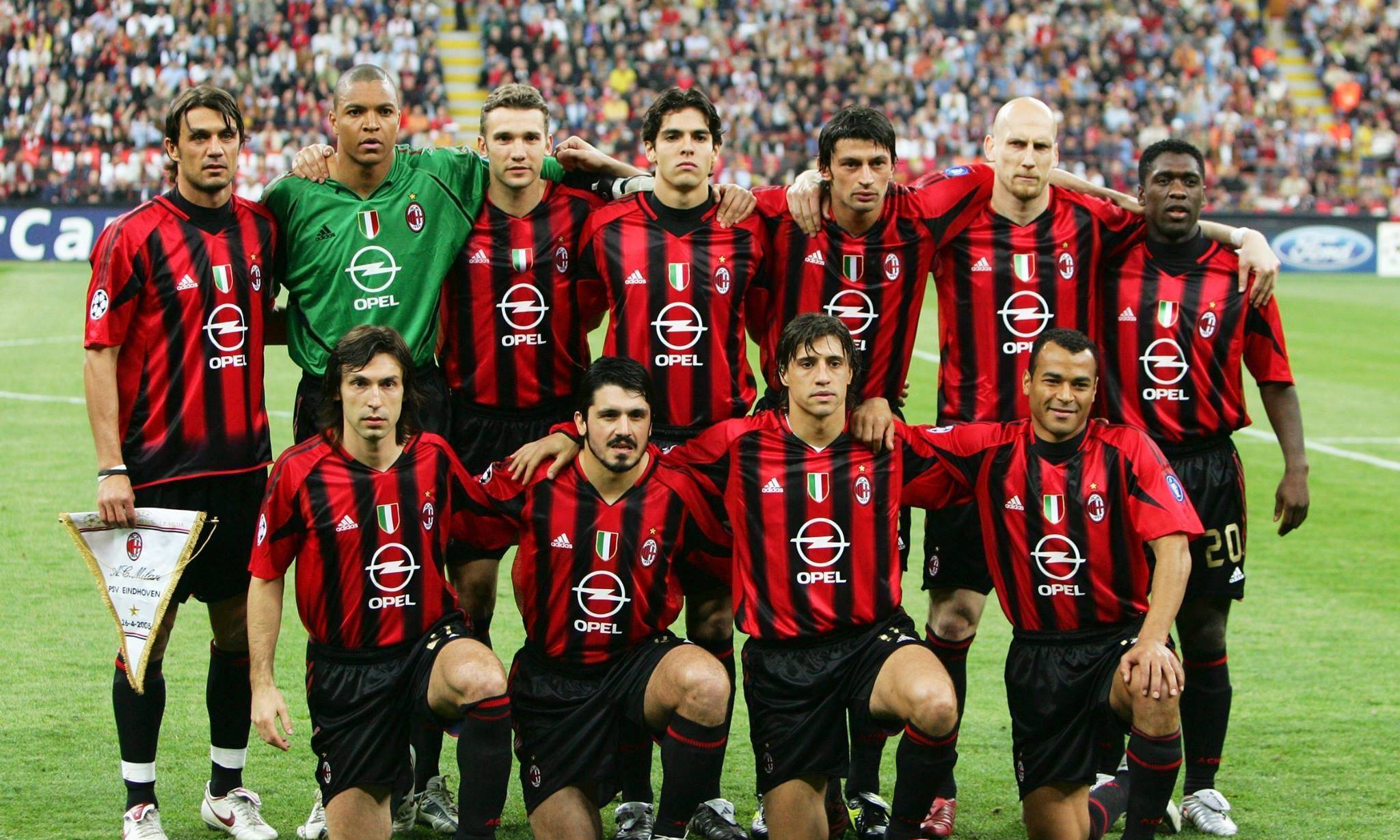 王刚随北京国安六年后终夺足协杯冠军，球迷泪洒现场（六年磨一剑，王刚随国安圆足协杯冠军梦，球迷现场落泪）