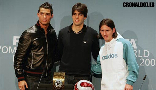 欧冠疯狂夜！3大豪门全逆转，17岁新星封神，后卫90秒双响炸场？（欧冠沸腾之夜：三大豪门齐逆转，17岁妖星封神，后卫90秒梅开二度引爆全场）